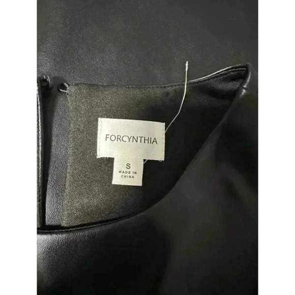 Forcynthia Sleeveless Feather Trim PU Mini Dress‎ size S - Picture 8 of 8